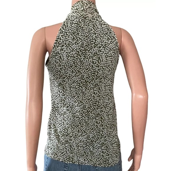 Old Navy Shirt Womens XS Green Flowy Sleeveless Tie Neck Keyhole Front - Picture 3 of 5